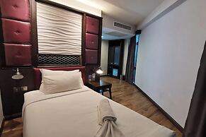 Holatel Hotel Phitsanulok