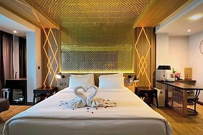 Holatel Hotel Phitsanulok