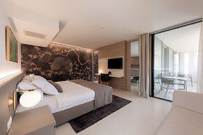 Joel Hotel