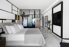 Assano Sea Front Luxury