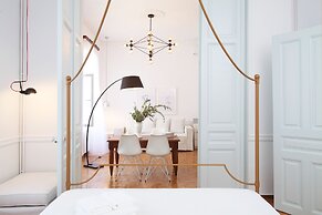 Live in Athens, Thiseio Historic House