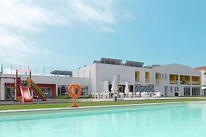 RIDE Surf Resort & SPA