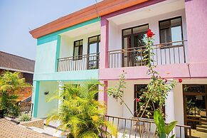 Romalo Hotel & Apartments