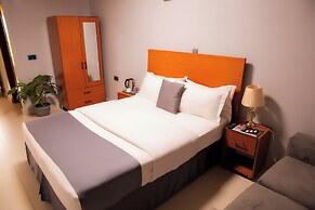 Romalo Hotel & Apartments