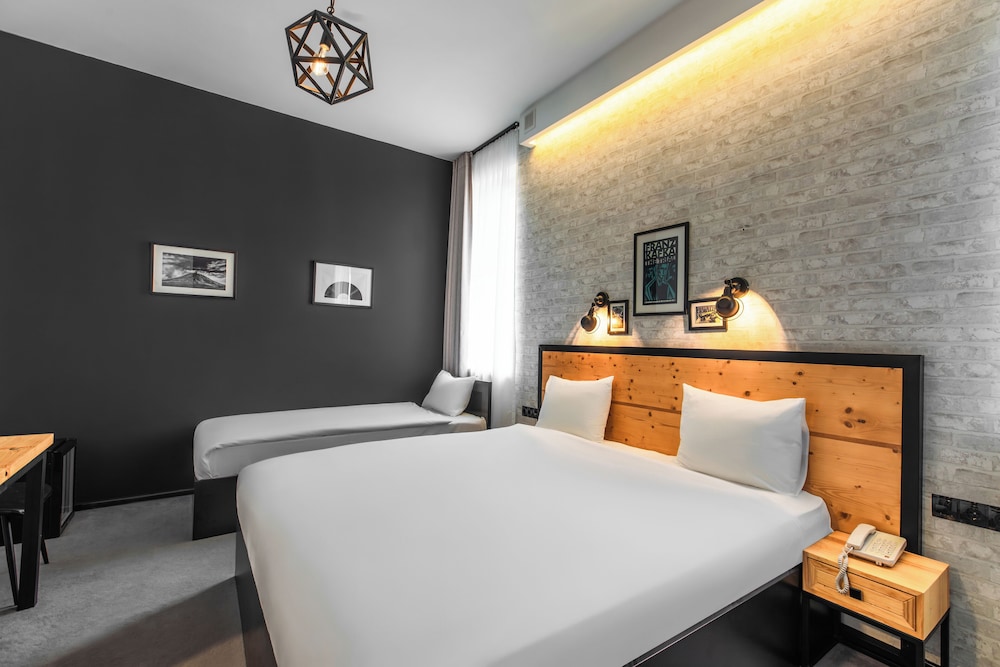 Timber Boutique Hotel