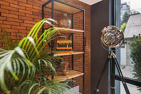 Timber Boutique Hotel