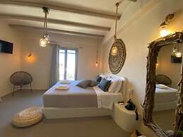 Ampelos Suites