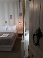Ampelos Suites