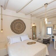 Ampelos Suites