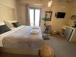 Ampelos Suites