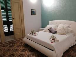 Agorà Suites & Apartments