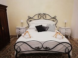 Agorà Suites & Apartments