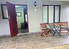 Birds of paradise B&B