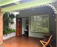 Birds of paradise B&B