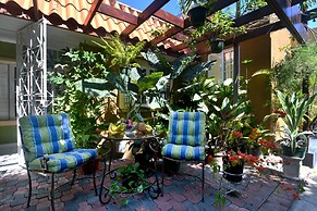 Centrally Located Guest Apartments II