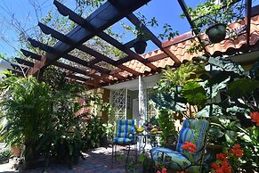 Centrally Located Guest Apartments II