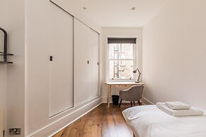 Eson2 - Charming 3 Bedroom Flat in Chelsea