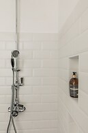 Eson2 - Charming 3 Bedroom Flat in Chelsea