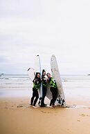 Latas Surf House
