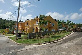 The Discovery Bay Lux Apartment