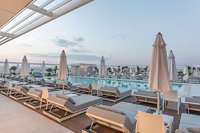 Radisson Blu Hotel, Larnaca