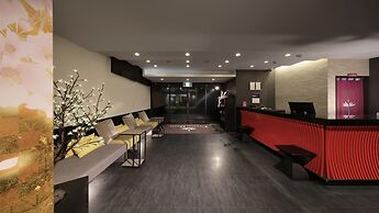 KUROMON Crystal Hotel