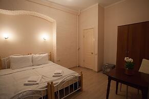 Breadberry Hotel