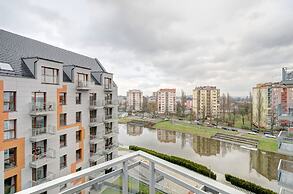 Live & Travel Apartments