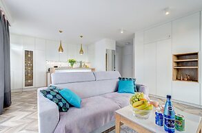 Live & Travel Apartments