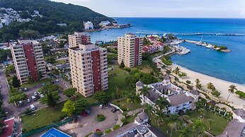 Sky Blue Beach Studio at Turtle Tower