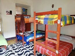 Enkanta Hospedaje - Hostel