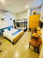 Shark Hotel - Hostel
