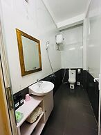 Shark Hotel - Hostel