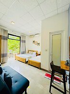 Shark Hotel - Hostel