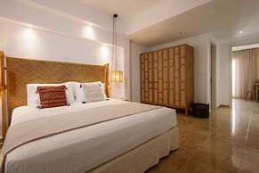 Ariadne Hotel