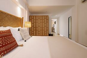Ariadne Hotel