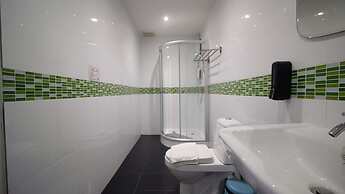 Resort V - MRT Huai Khwang