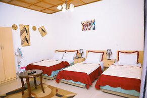 Step Town Hotel