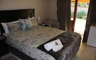 Four Seasons Guesthouses