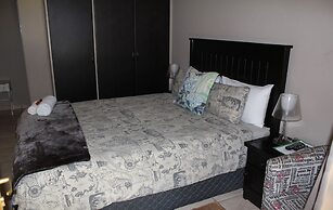 Four Seasons Guesthouses