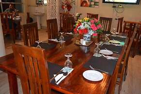 Hill Cool Hotel & Restaurant