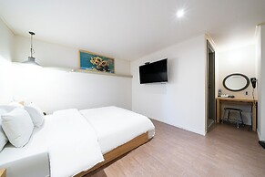 HOTEL YaJa West Gate