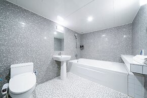 HOTEL YaJa West Gate