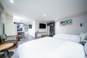 HOTEL YaJa West Gate