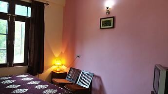 Hotel Thamsar