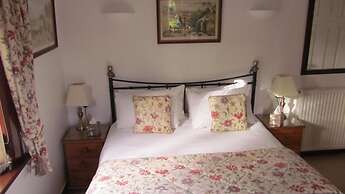Dale Farm House