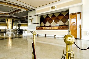 Lamos Hotel