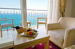 Lamos Hotel