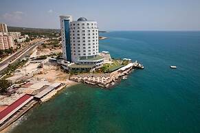 Lamos Hotel