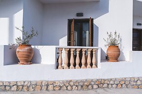 Theoxenia Suites & Apartments